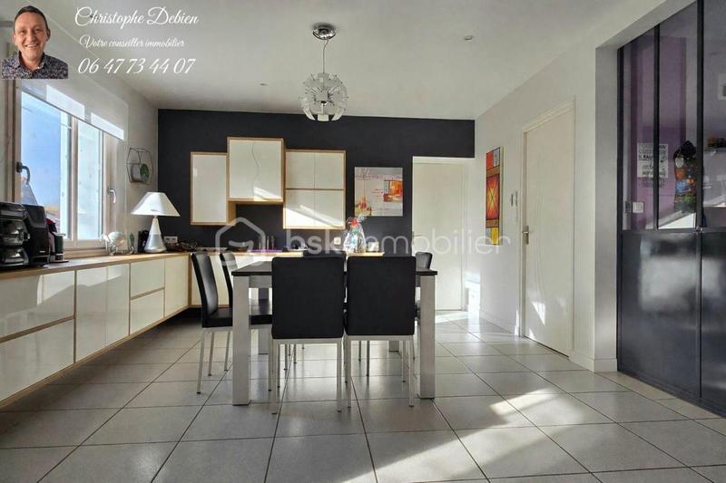 Maison traditionnelle - 148 m² - 7 pièces