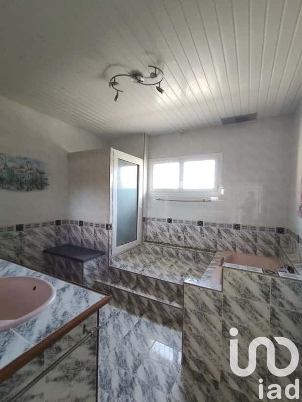 Maison - 200 m² - 5 pièces