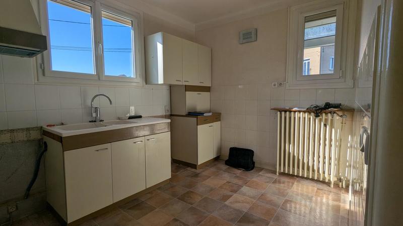 Maison - 97 m² - 6 pièces