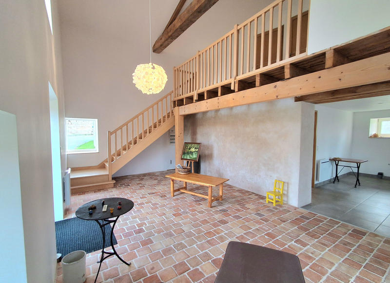 Maison - 280 m² - 9 pièces
