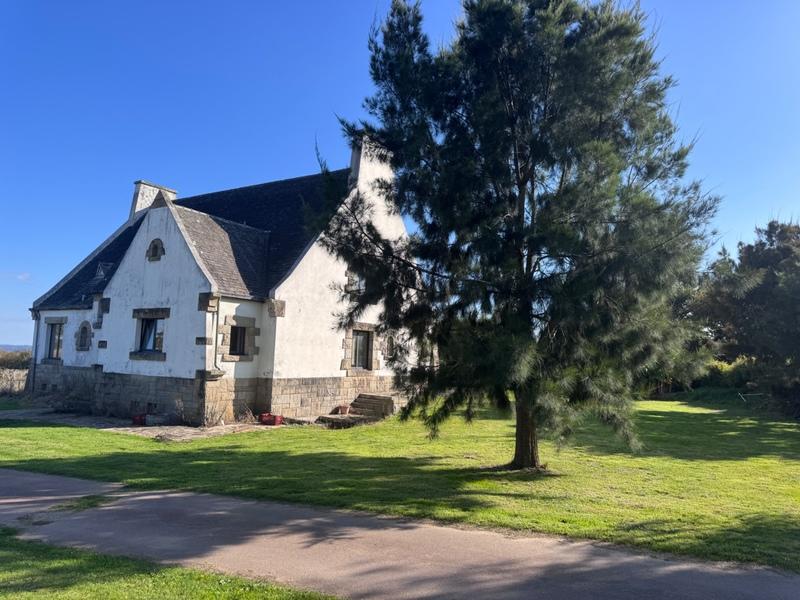 Maison - 252 m² - 9 pièces