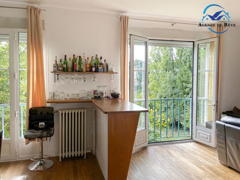 Maison - 200 m² - 6 pièces