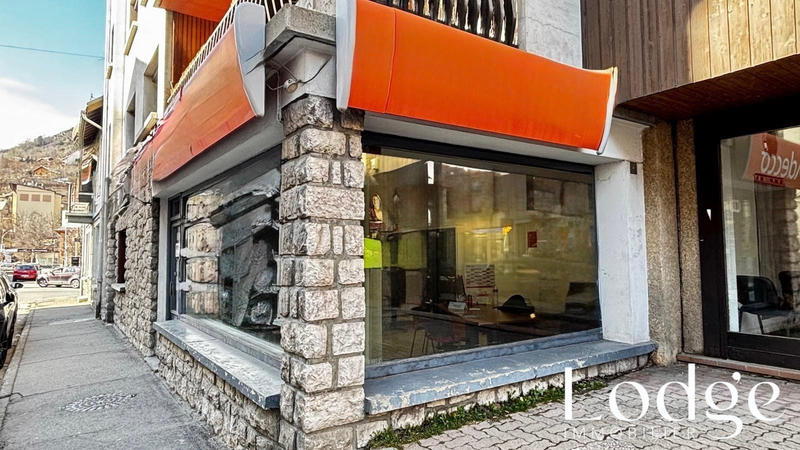 Local commercial - 61 m²