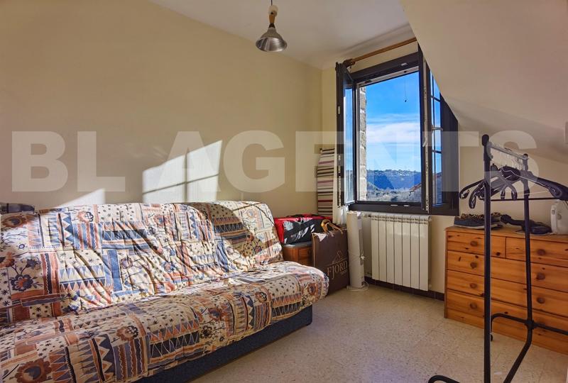 Maison en pierre - 103 m² - 6 pièces