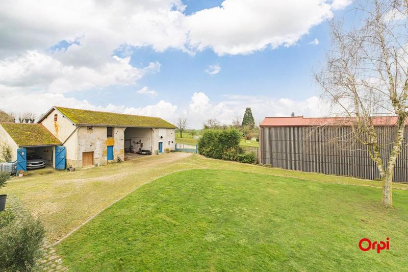 Propriété - 320 m² - 6 pièces