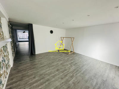 Loft - 65 m² - 2 pièces