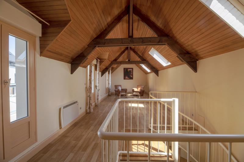 Maison - 224 m² - 7 pièces