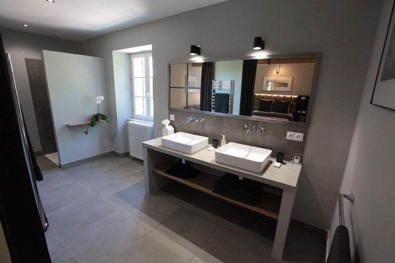 Maison - 484 m² - 17 pièces