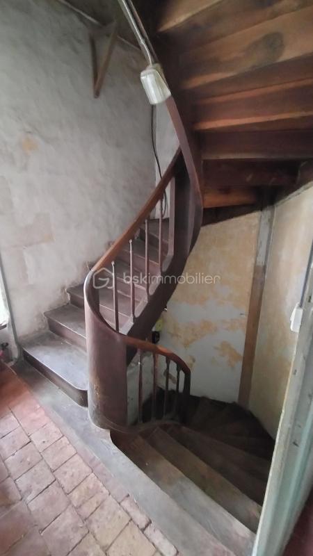 Maison - 260 m² - 11 pièces