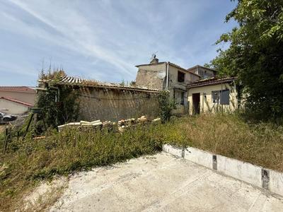 Maison - 186 m² - 1 pièce