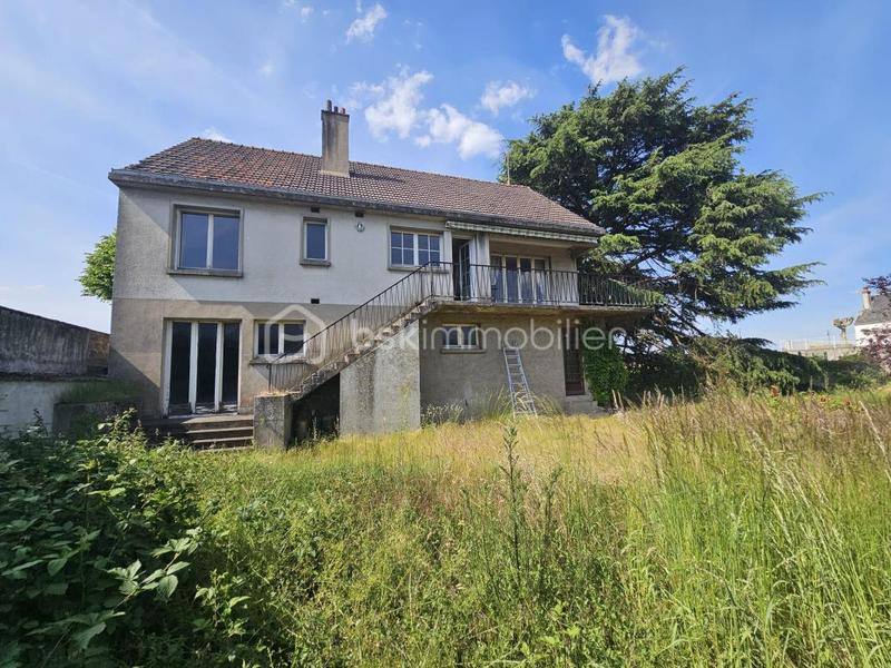 Maison traditionnelle - 94 m² - 5 pièces