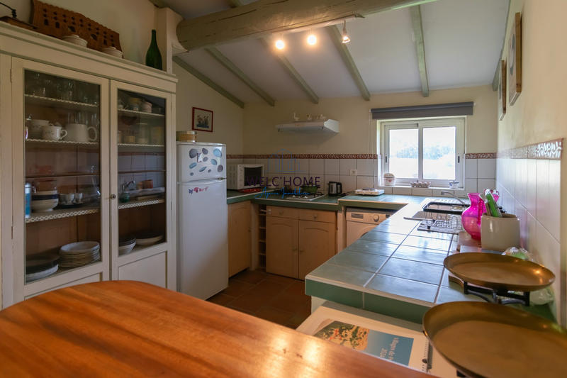 Maison - 213 m² - 8 pièces