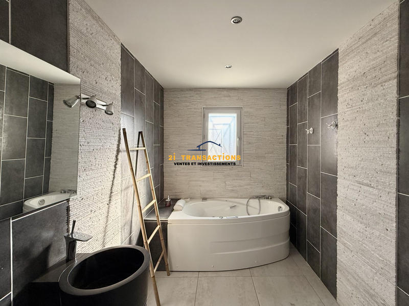 Maison - 124 m² - 5 pièces