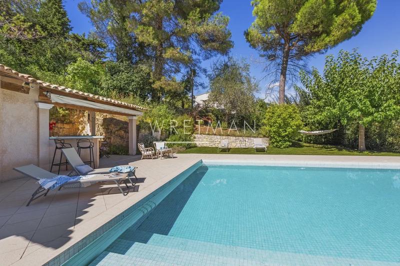 Villa - 139 m² - 6 pièces