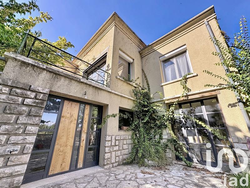 Maison - 269 m² - 8 pièces