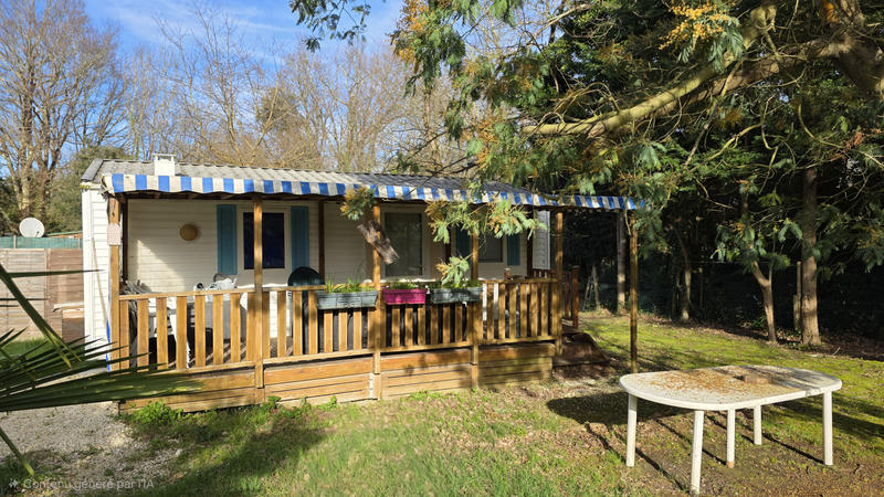 Terrain de loisirs - 834 m²