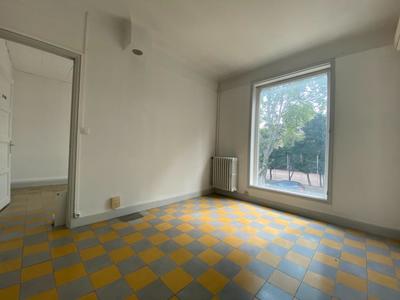 Bureau - 77 m² - 4 pièces