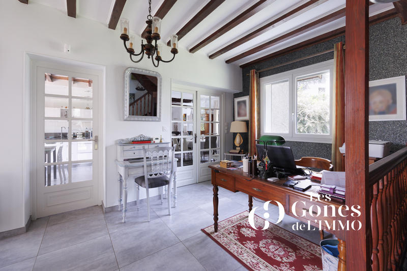 Villa - 185 m² - 7 pièces