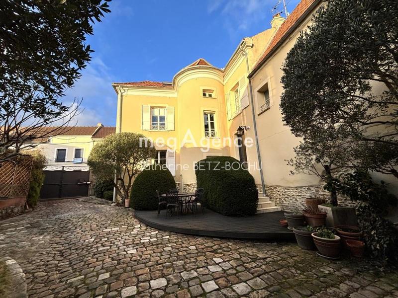 Maison ancienne - 156 m² - 7 pièces