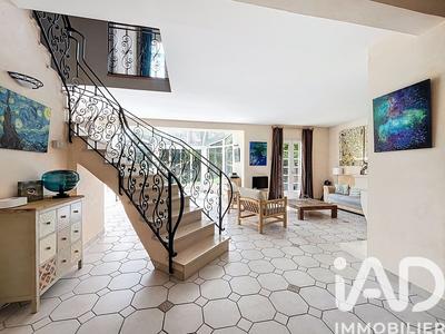 Maison - 168 m² - 6 pièces