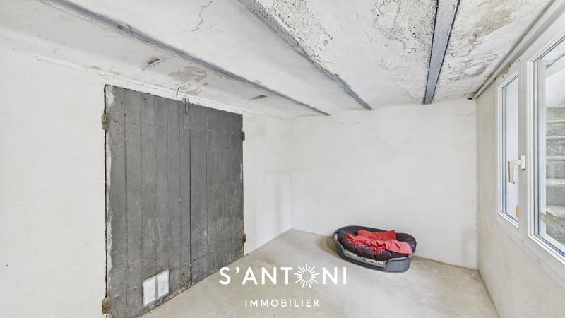 Appartement - 81 m² - 3 pièces