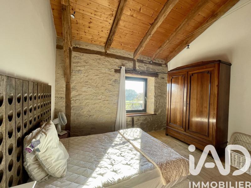 Maison de village - 262 m² - 9 pièces