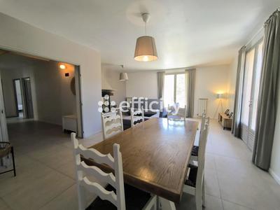 Maison - 150 m² - 7 pièces