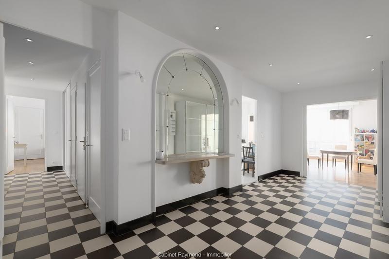 Appartement - 170 m² - 5 pièces