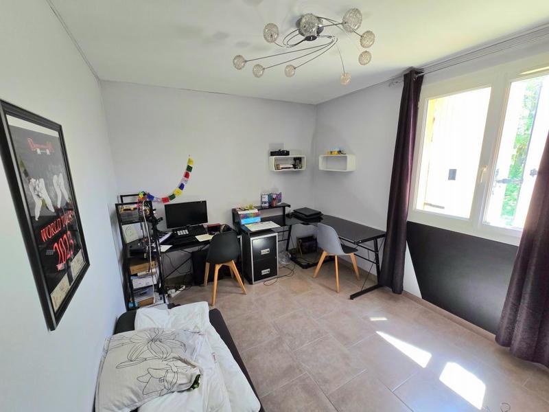 Propriété - 125 m² - 5 pièces