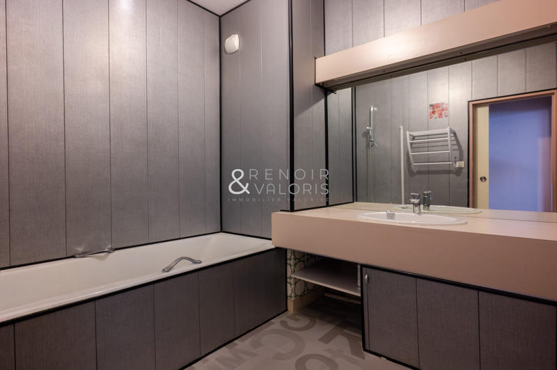 Appartement - 96 m² - 4 pièces