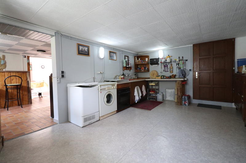 Maison - 200 m² - 6 pièces