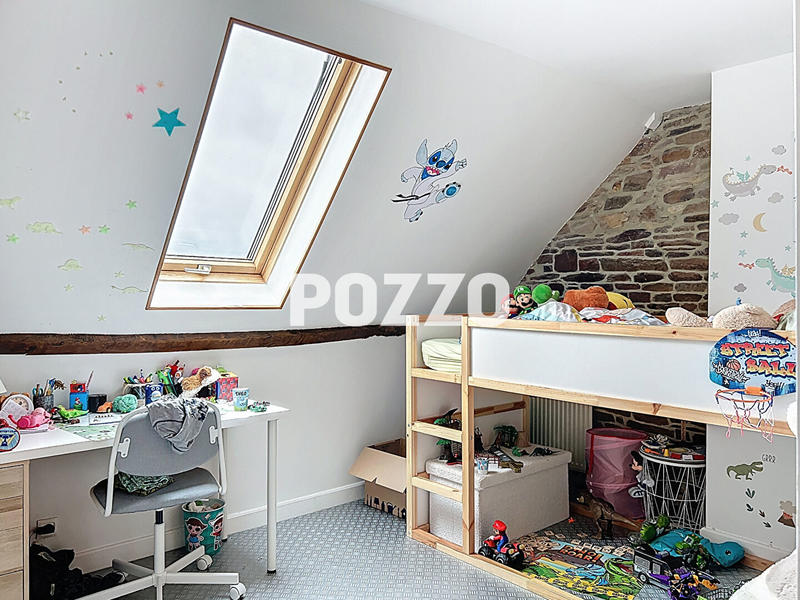 Maison - 250 m² - 5 pièces