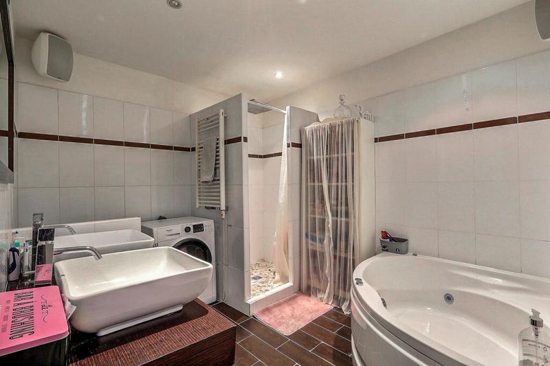 Maison - 123 m² - 5 pièces