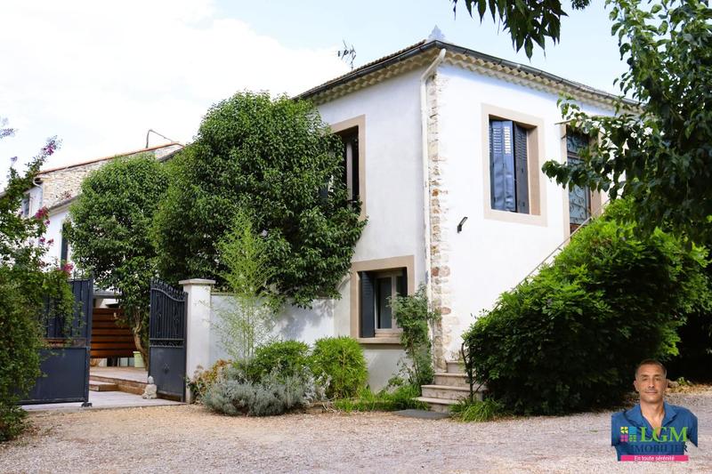 Mas - 397 m² - 14 pièces