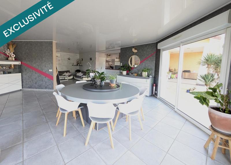 Maison - 200 m² - 6 pièces