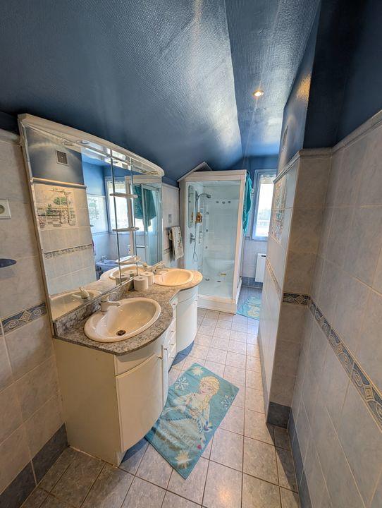 Maison - 170 m² - 5 pièces