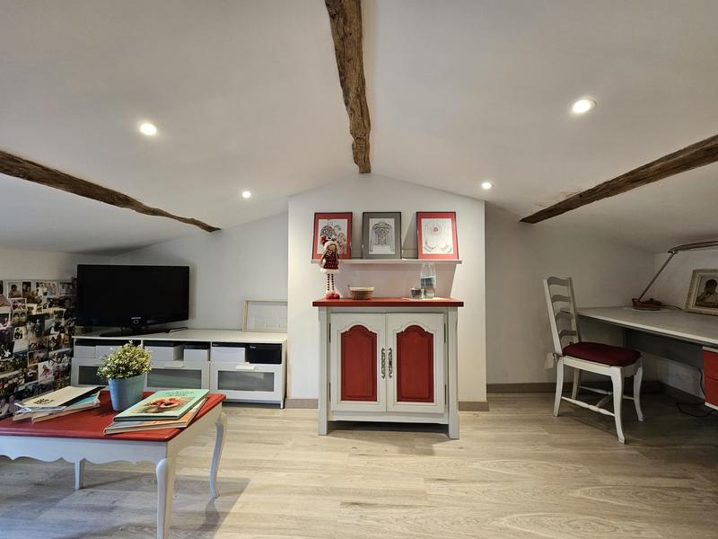 Maison traditionnelle - 134 m² - 6 pièces