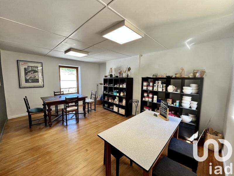 Maison - 252 m² - 7 pièces