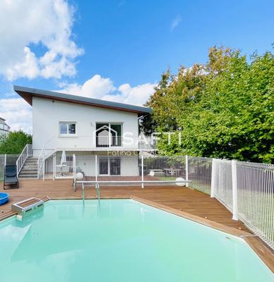 Maison - 173 m² - 6 pièces