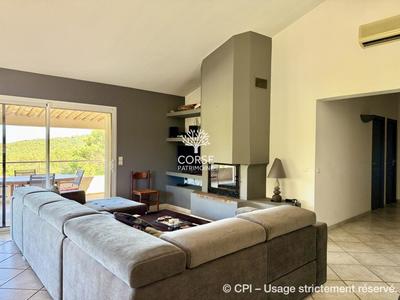 Villa - 156 m² - 6 pièces