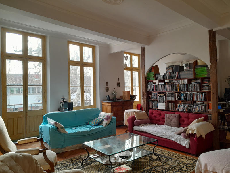 Maison - 257 m² - 10 pièces