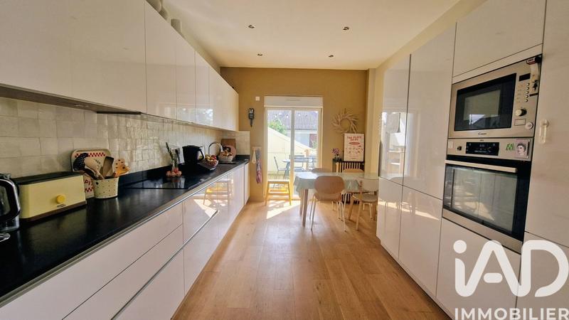 Maison - 155 m² - 10 pièces