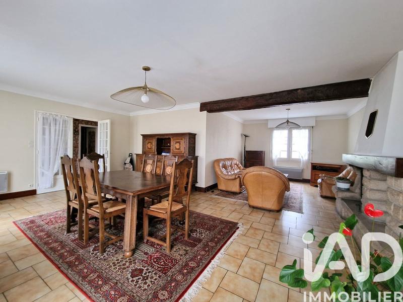 Maison - 159 m² - 6 pièces