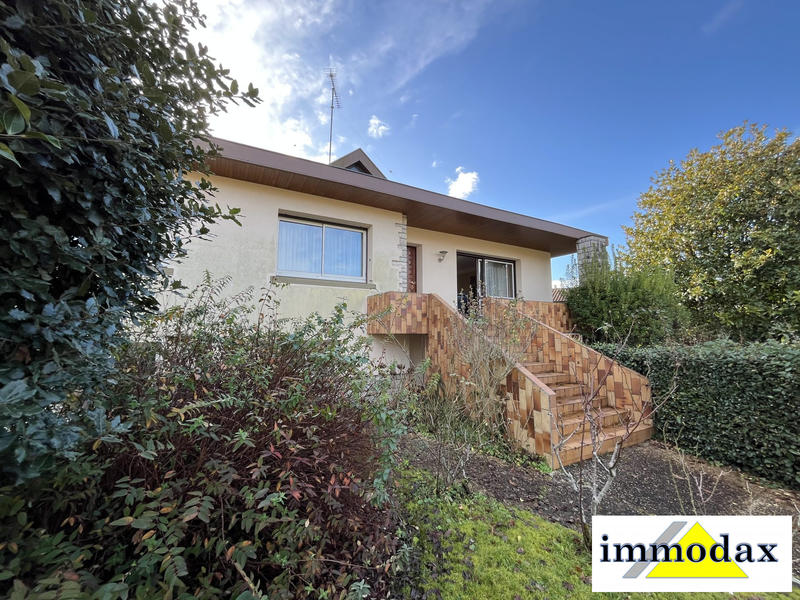 Maison traditionnelle - 102 m² - 6 pièces