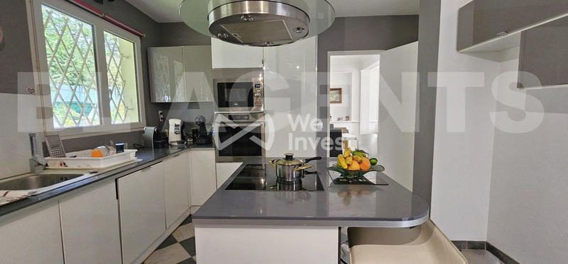 Maison - 140 m² - 6 pièces