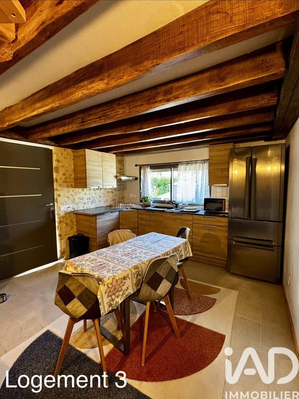 Maison - 230 m² - 11 pièces