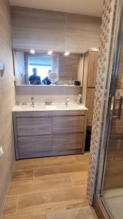 Appartement - 107 m² - 5 pièces