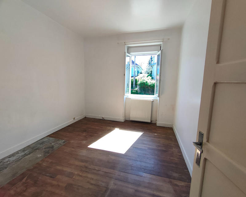 Maison - 177 m² - 12 pièces