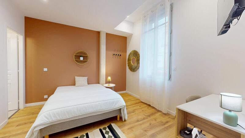 Maison bordelaise - 241 m² - 11 pièces