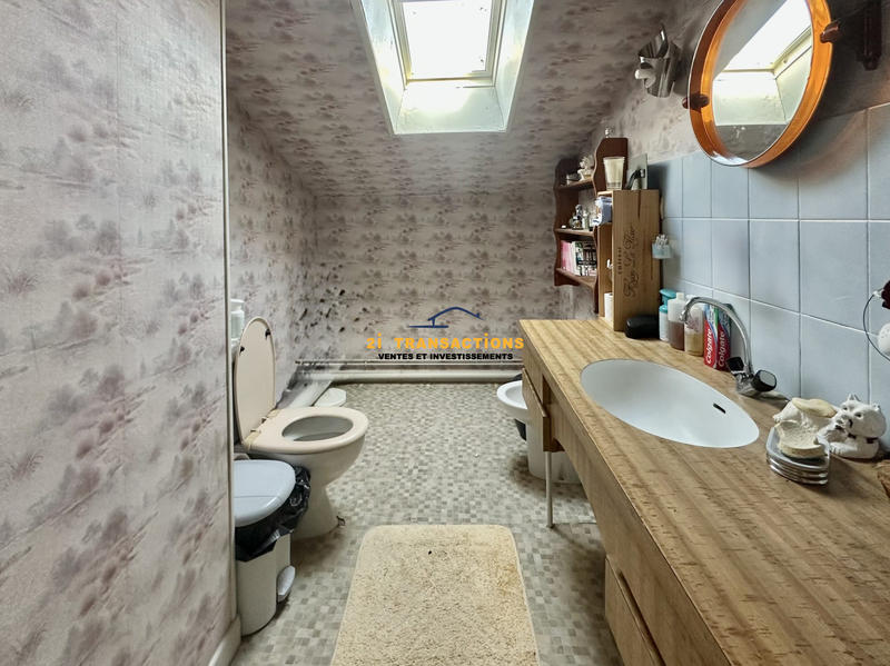 Maison traditionnelle - 188 m² - 8 pièces